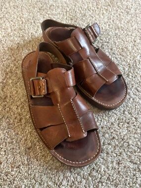 Gorgeous H.S. Trask open toe sandal brown leather fisherman slingback